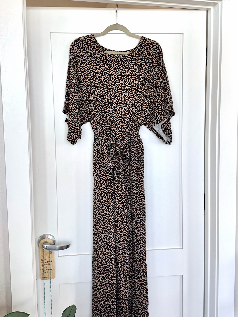 Garnet Hill
Women's Black and Tan Spotted Wide-Leg Jumpsuit. Size M.